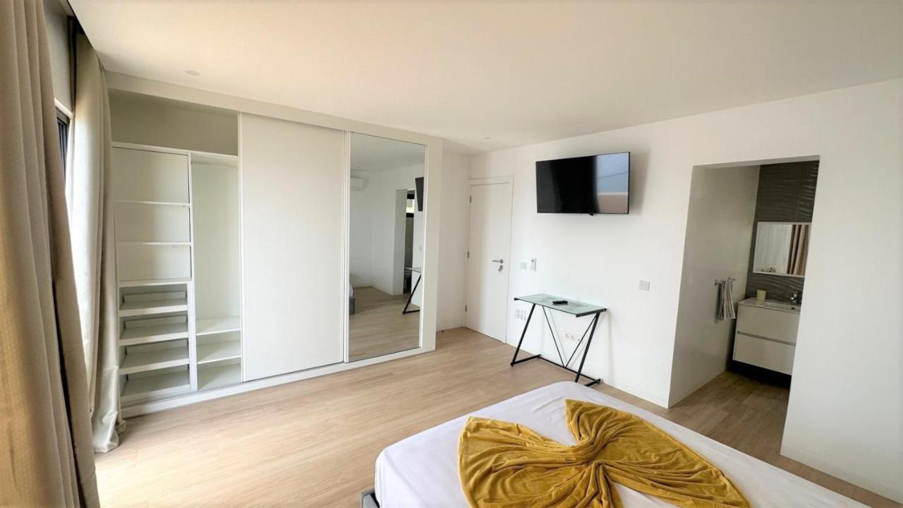 Ocean Mirror Apartment Praia Exterior photo